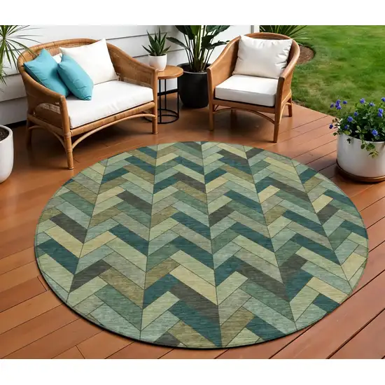 8' Green And Gray Round Geometric Washable Indoor Outdoor Area Rug Photo 1