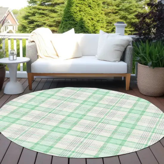 8' Green And Gray Round Plaid Washable Indoor Outdoor Area Rug Photo 6