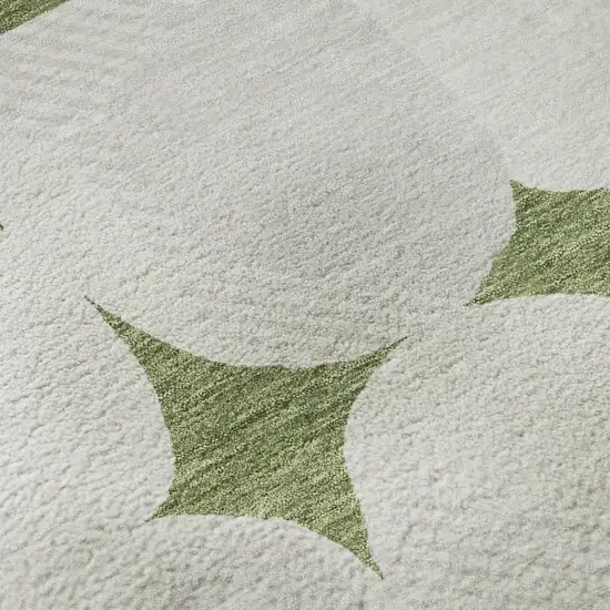 8' Green And Ivory Abstract Geometric Washable Round Rug With UV Protection Photo 9