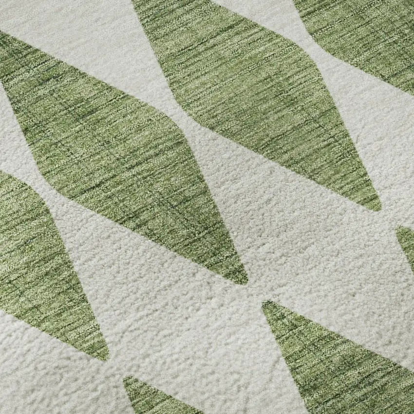 8' Green And Ivory Diamond Washable Round Rug With UV Protection Photo 9