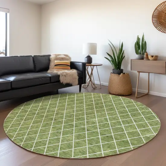 8' Green And Ivory Geometric Washable Round Rug With UV Protection Photo 4