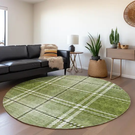 8' Green And Ivory Plaid Washable Round Rug With UV Protection Photo 4