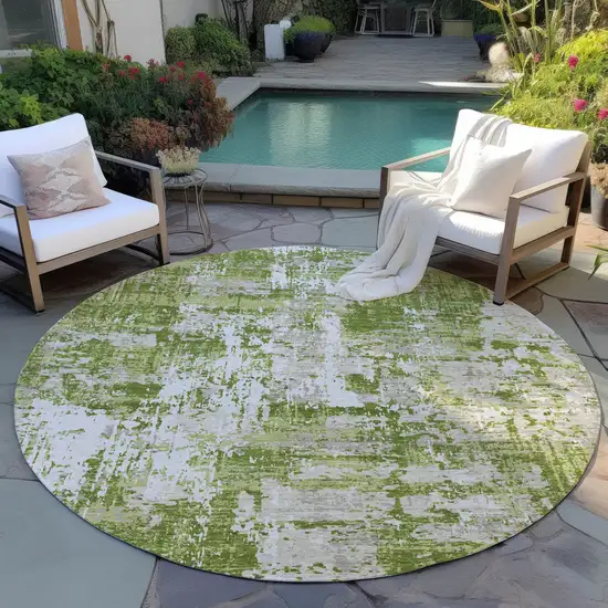 8' Green And Ivory Round Abstract Washable Indoor Outdoor Area Rug Photo 6