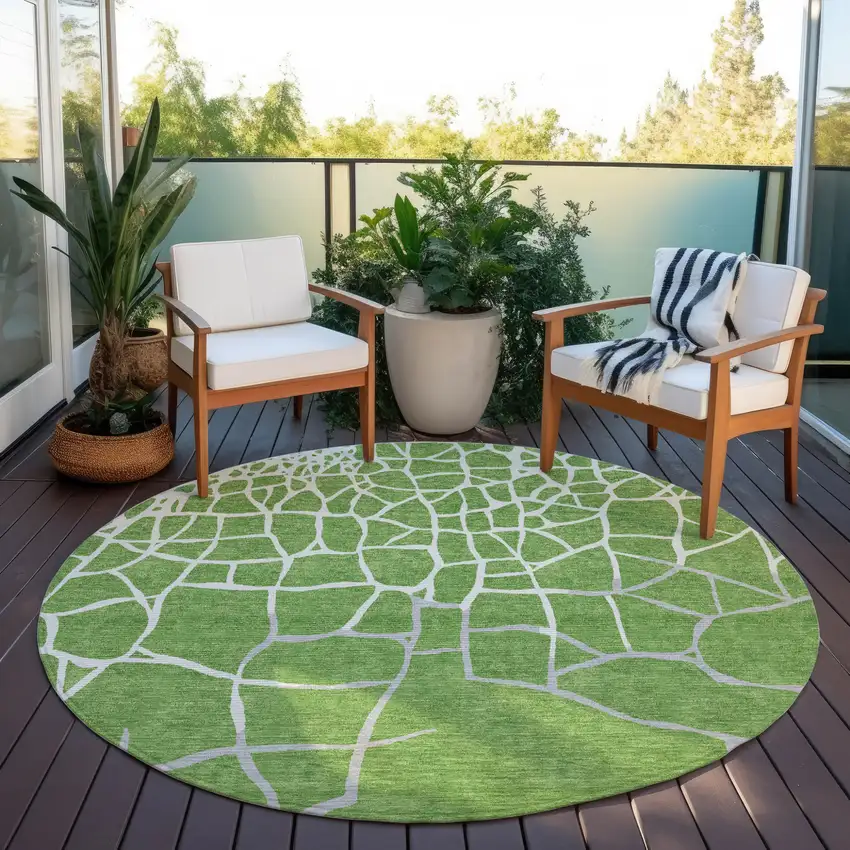 8' Green And Ivory Round Abstract Washable Indoor Outdoor Area Rug Photo 7
