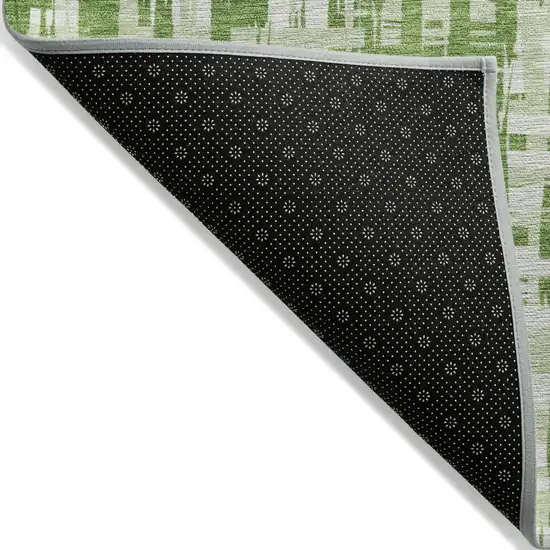 8' Green And Ivory Round Abstract Washable Indoor Outdoor Area Rug Photo 3