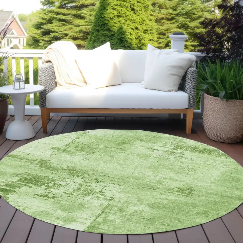 8' Green And Ivory Round Abstract Washable Indoor Outdoor Area Rug Photo 7