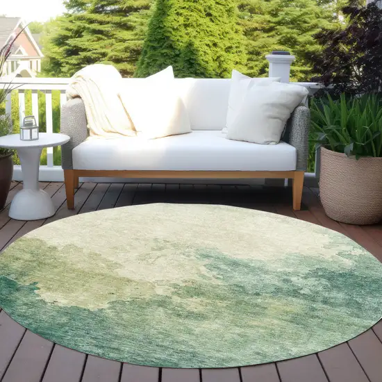 8' Green And Ivory Round Abstract Washable Indoor Outdoor Area Rug Photo 7