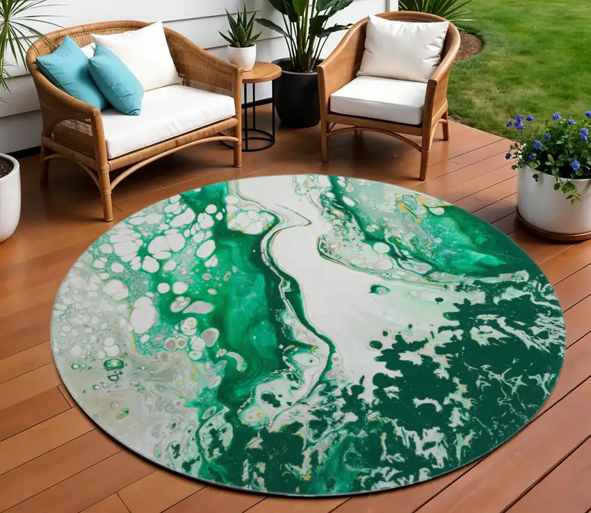 8' Green And Ivory Round Abstract Washable Indoor Outdoor Area Rug Photo 1