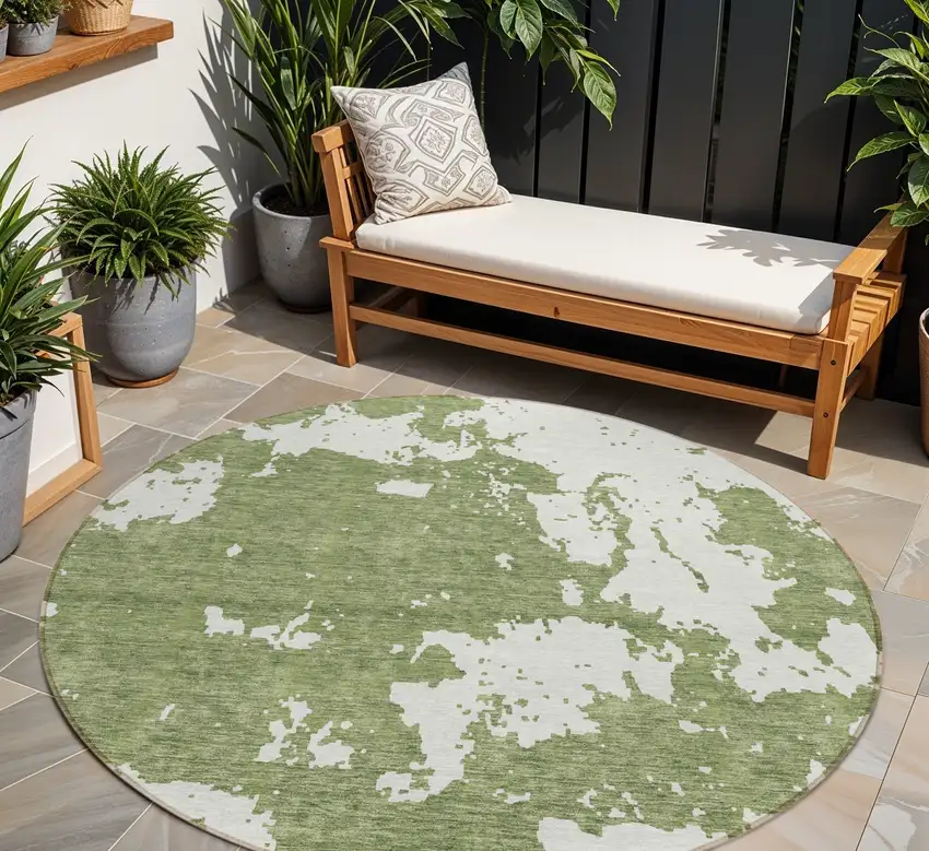 8' Green And Ivory Round Abstract Washable Indoor Outdoor Area Rug Photo 1