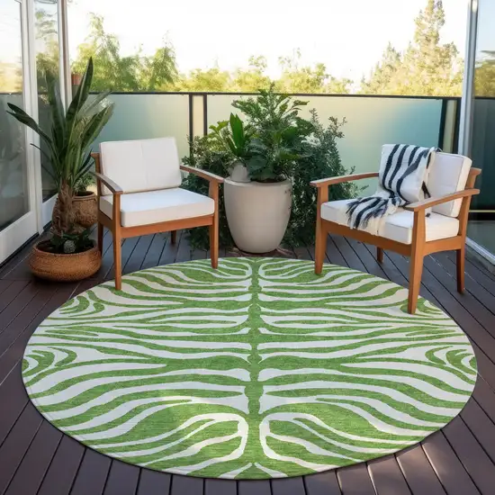 8' Green And Ivory Round Animal Print Washable Indoor Outdoor Area Rug Photo 7