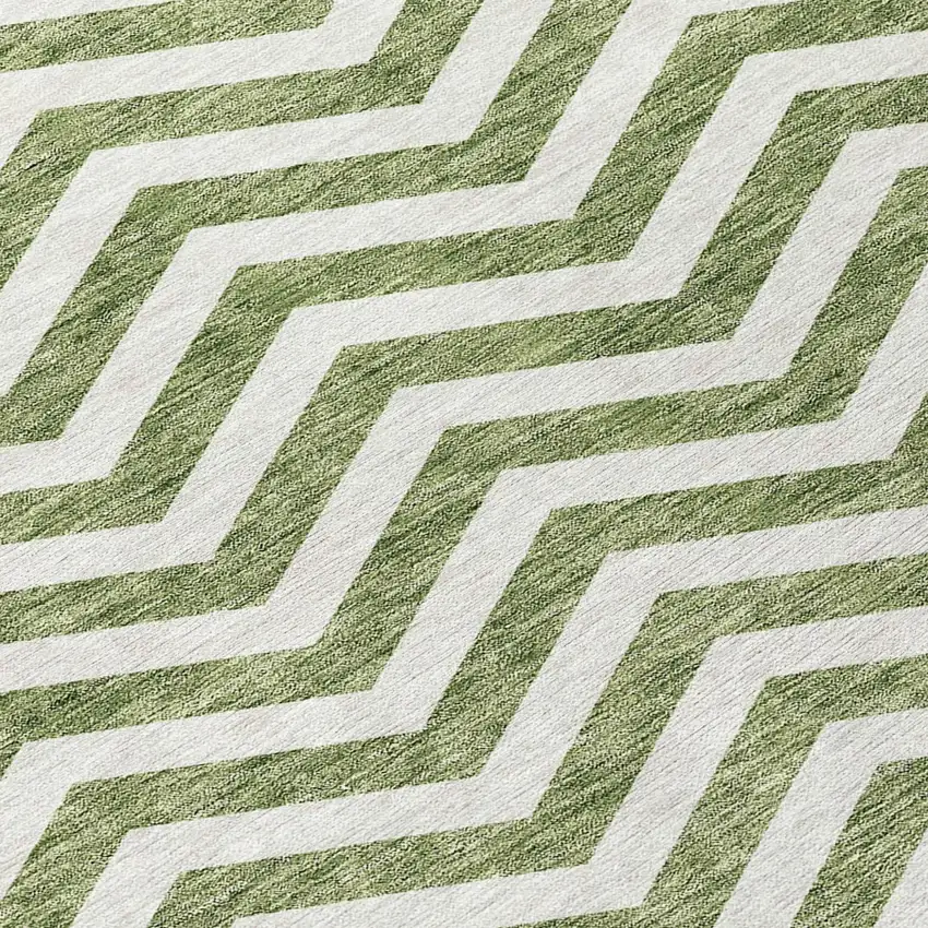 8' Green And Ivory Round Chevron Washable Indoor Outdoor Area Rug Photo 3