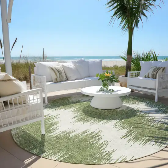 8' Green And Ivory Round Chevron Washable Indoor Outdoor Area Rug Photo 6