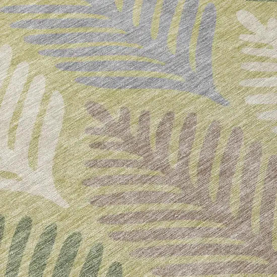 8' Green And Ivory Round Floral Washable Indoor Outdoor Area Rug Photo 6