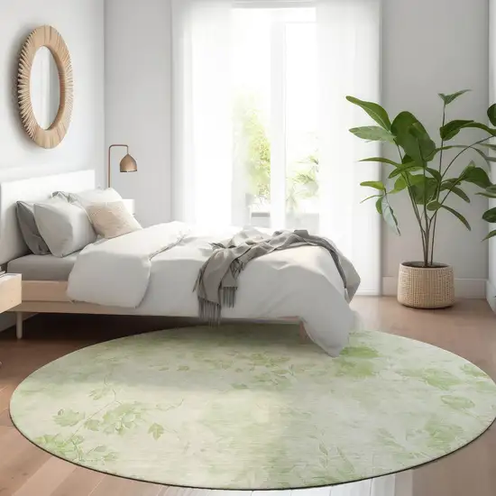 8' Green And Ivory Round Floral Washable Indoor Outdoor Area Rug Photo 7