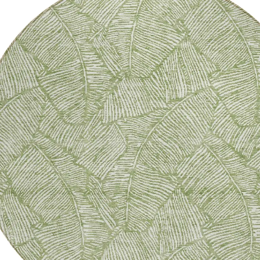 8' Green And Ivory Round Floral Washable Indoor Outdoor Area Rug Photo 4