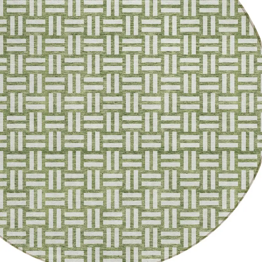 8' Green And Ivory Round Geometric Washable Indoor Outdoor Area Rug Photo 4