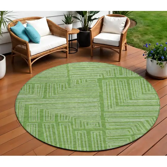 8' Green And Ivory Round Geometric Washable Indoor Outdoor Area Rug Photo 1