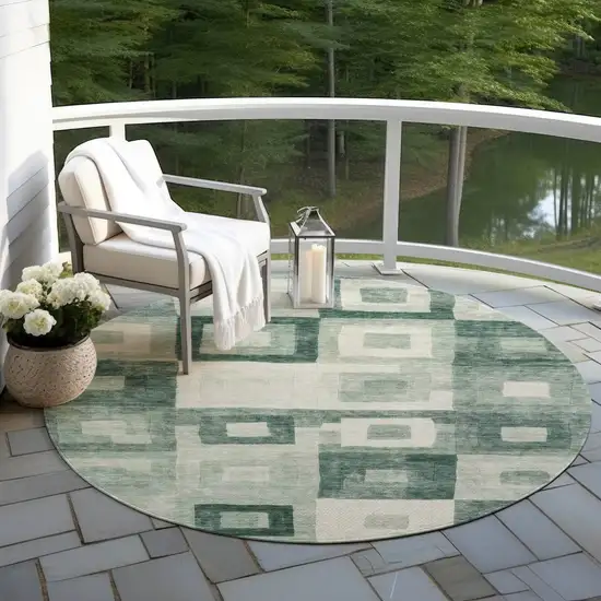 8' Green And Ivory Round Geometric Washable Indoor Outdoor Area Rug Photo 7