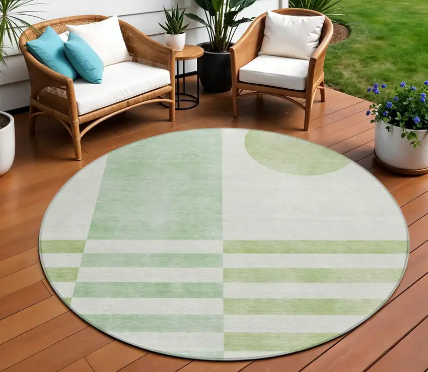 8' Green And Ivory Round Geometric Washable Indoor Outdoor Area Rug Photo 2