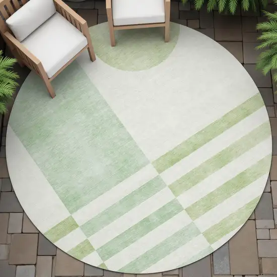 8' Green And Ivory Round Geometric Washable Indoor Outdoor Area Rug Photo 6