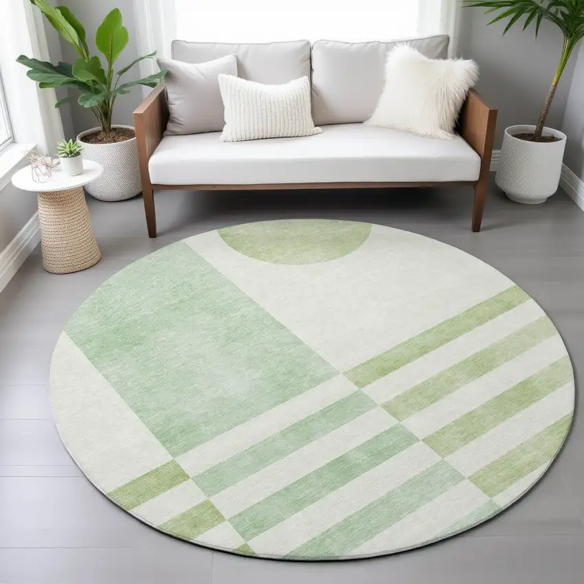 8' Green And Ivory Round Geometric Washable Indoor Outdoor Area Rug Photo 7