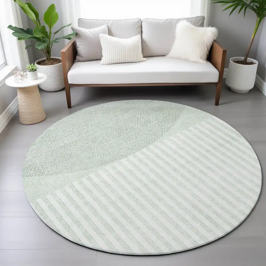 8' Green And Ivory Round Geometric Washable Indoor Outdoor Area Rug Photo 7