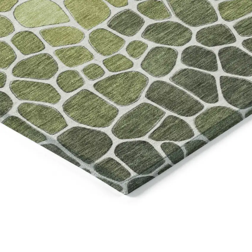 8' Green And Ivory Round Geometric Washable Indoor Outdoor Area Rug Photo 4