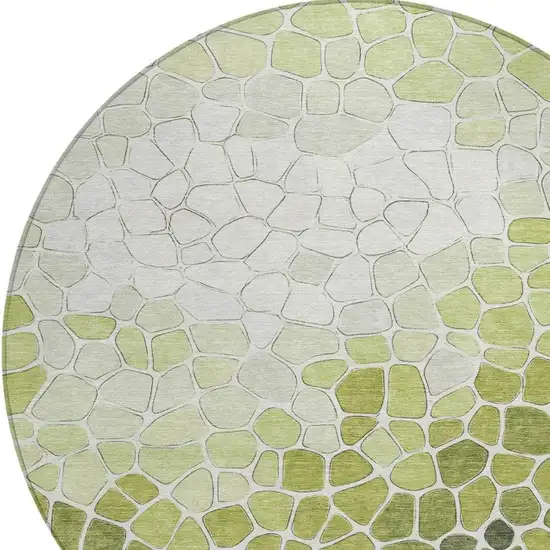 8' Green And Ivory Round Geometric Washable Indoor Outdoor Area Rug Photo 5