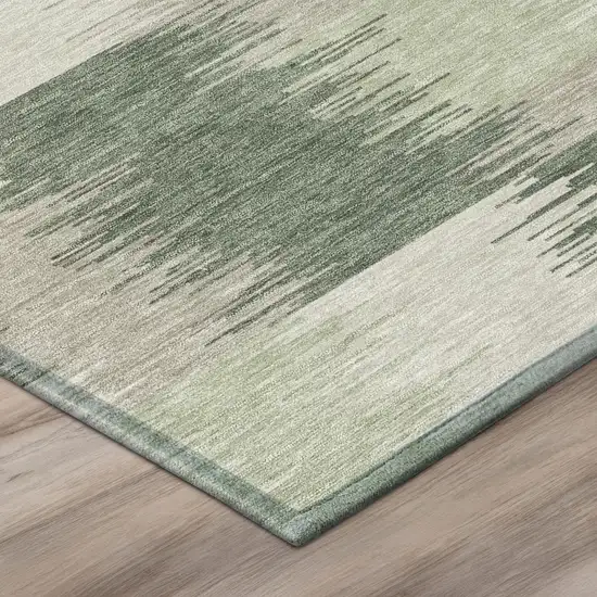 8' Green And Ivory Round Geometric Washable Indoor Outdoor Area Rug Photo 4