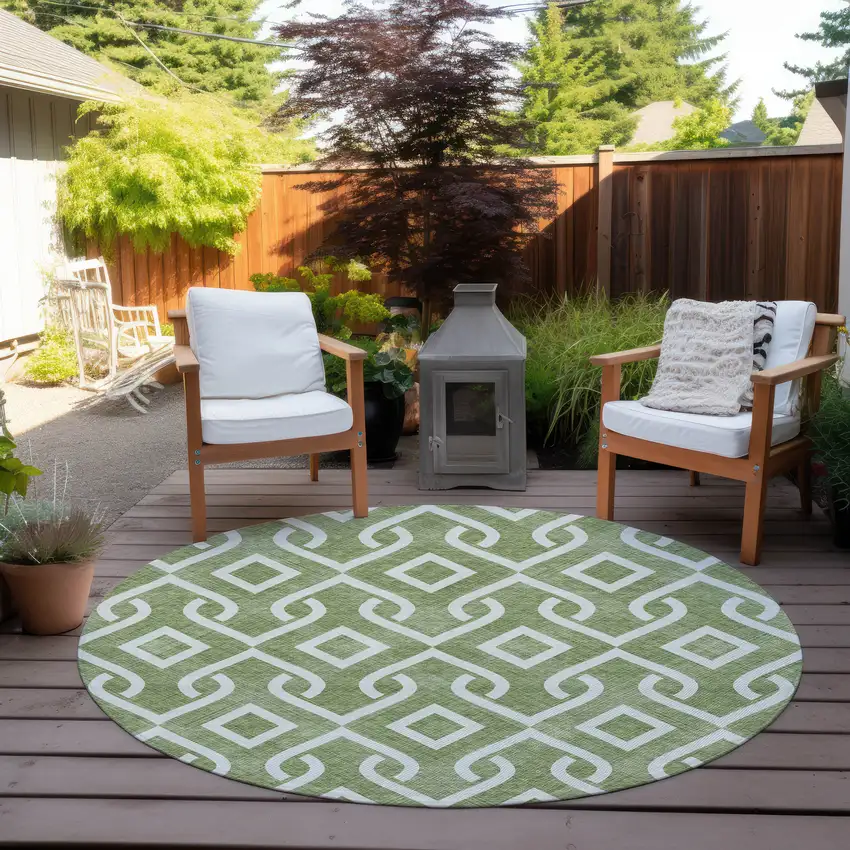 8' Green And Ivory Round Geometric Washable Indoor Outdoor Area Rug Photo 6