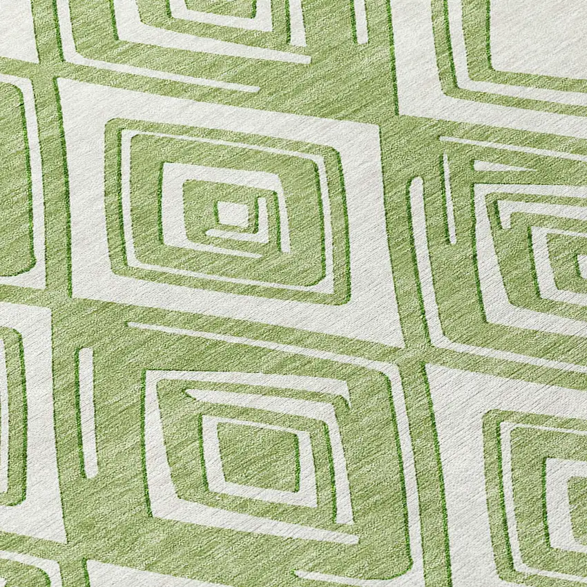8' Green And Ivory Round Geometric Washable Indoor Outdoor Area Rug Photo 5