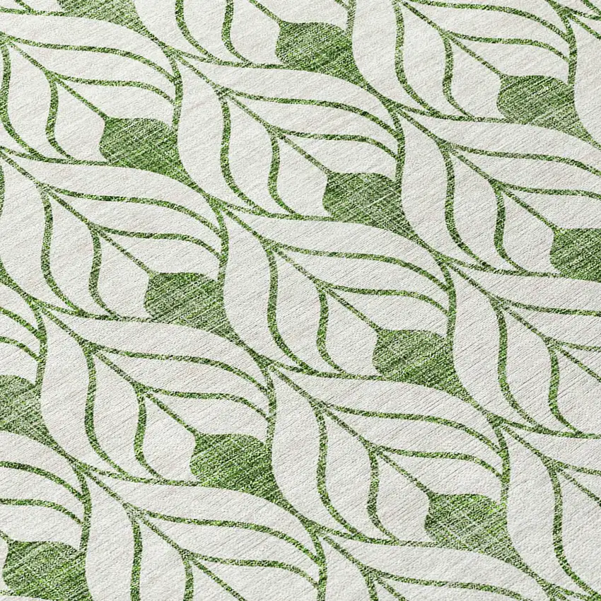 8' Green And Ivory Round Geometric Washable Indoor Outdoor Area Rug Photo 7