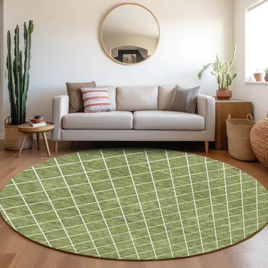 8' Green And Ivory Round Geometric Washable Indoor Outdoor Area Rug Photo 8
