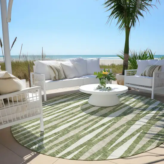 8' Green And Ivory Round Geometric Washable Indoor Outdoor Area Rug Photo 6