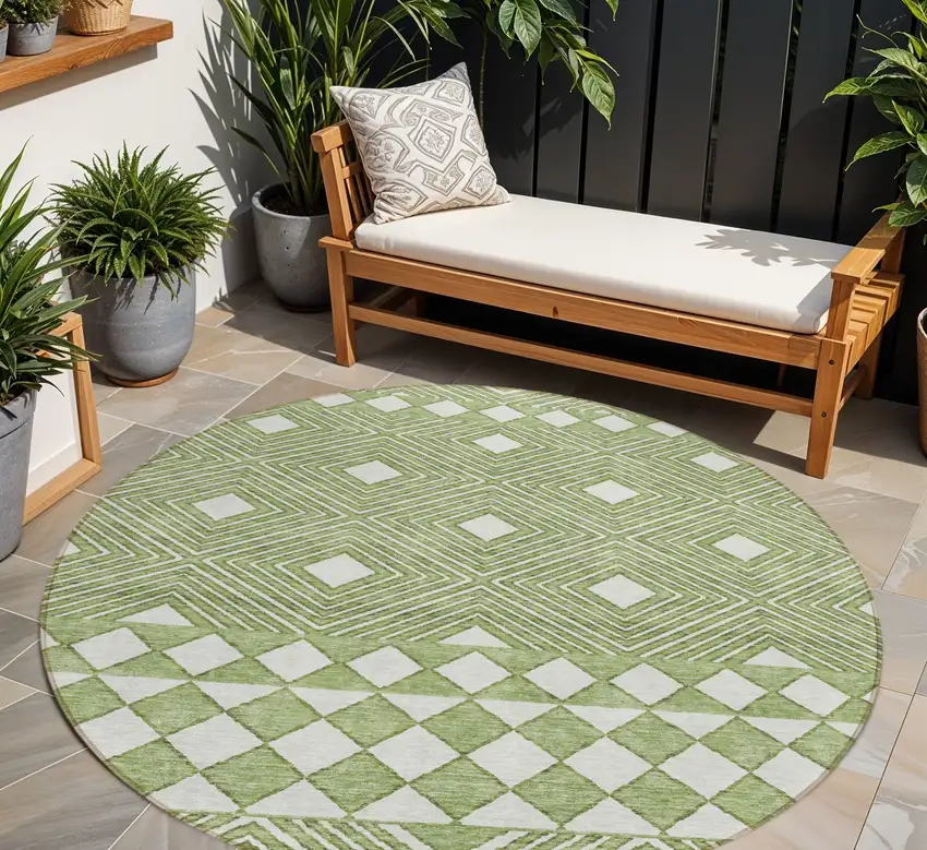 8' Green And Ivory Round Geometric Washable Indoor Outdoor Area Rug Photo 1