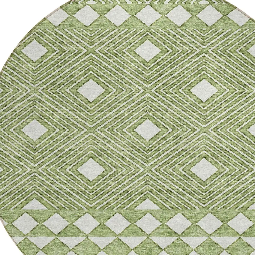 8' Green And Ivory Round Geometric Washable Indoor Outdoor Area Rug Photo 4