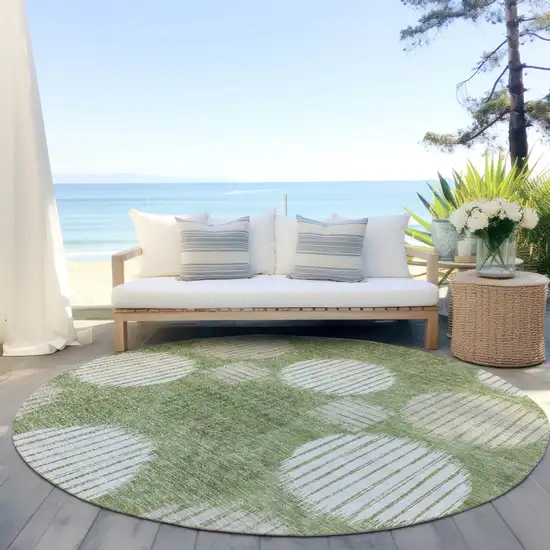 8' Green And Ivory Round Geometric Washable Indoor Outdoor Area Rug Photo 6