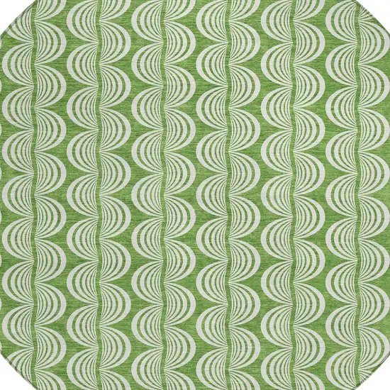 8' Green And Ivory Round Ogee Washable Indoor Outdoor Area Rug Photo 5
