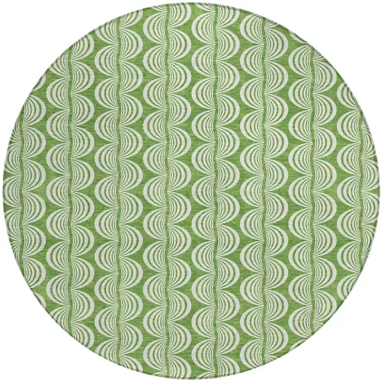 8' Green And Ivory Round Ogee Washable Indoor Outdoor Area Rug Photo 2