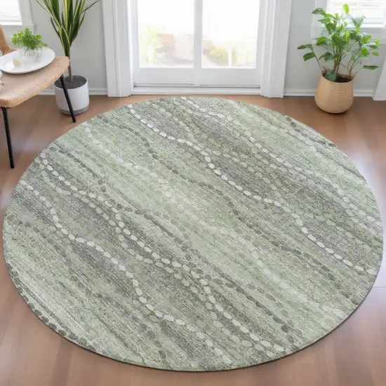8' Green And Ivory Round Ogee Washable Indoor Outdoor Area Rug Photo 5