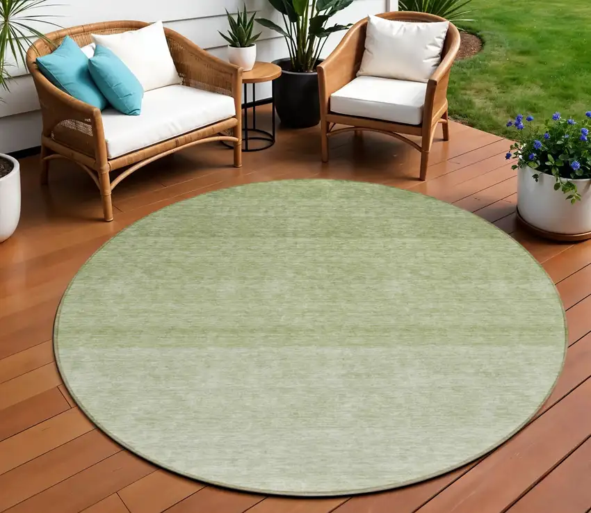 8' Green And Ivory Round Ombre Washable Indoor Outdoor Area Rug Photo 1