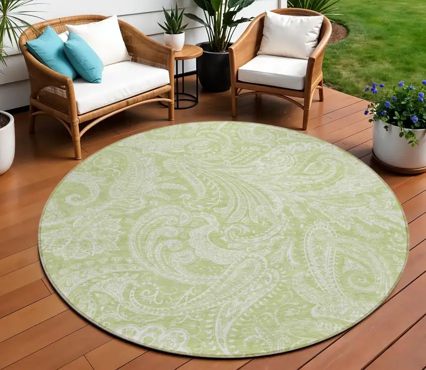 8' Green And Ivory Round Paisley Washable Indoor Outdoor Area Rug Photo 1