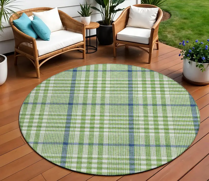 8' Green And Ivory Round Plaid Washable Indoor Outdoor Area Rug Photo 1
