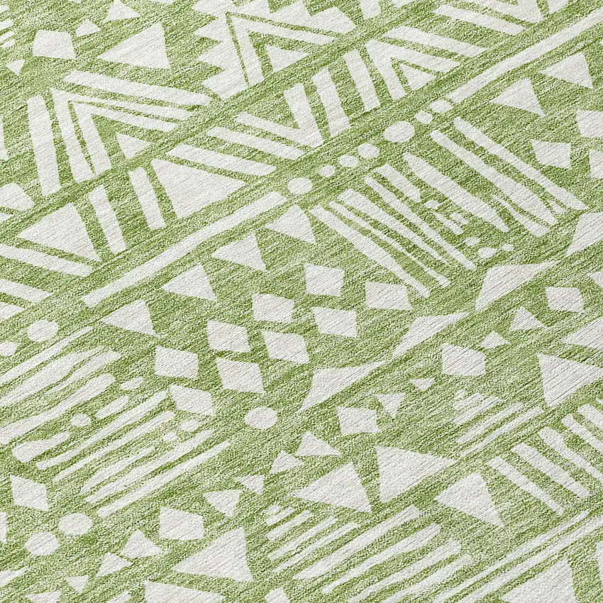 8' Green And Ivory Round Southwestern Washable Indoor Outdoor Area Rug Photo 8