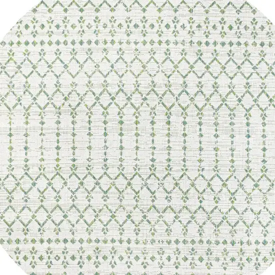 5' Green And Ivory Round Trellis Indoor Outdoor Area Rug Photo 2