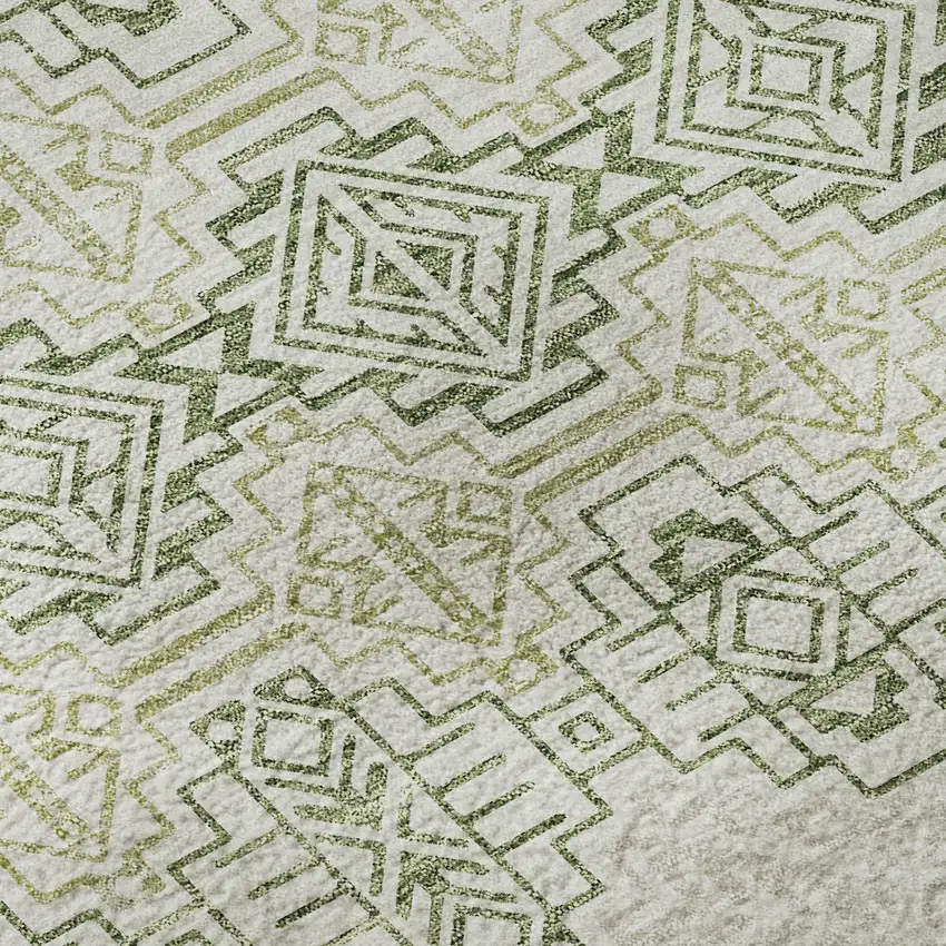 8' Green And Ivory Southwestern Washable Round Rug With UV Protection Photo 8