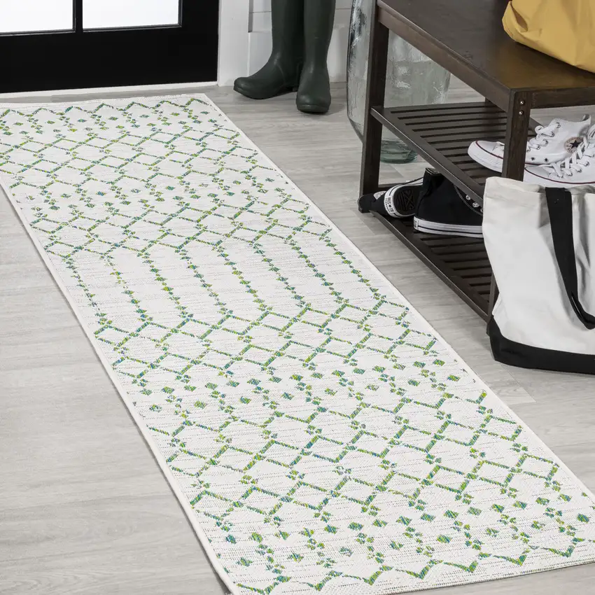 10' Green And Ivory Trellis Indoor Outdoor Runner Rug Photo 4