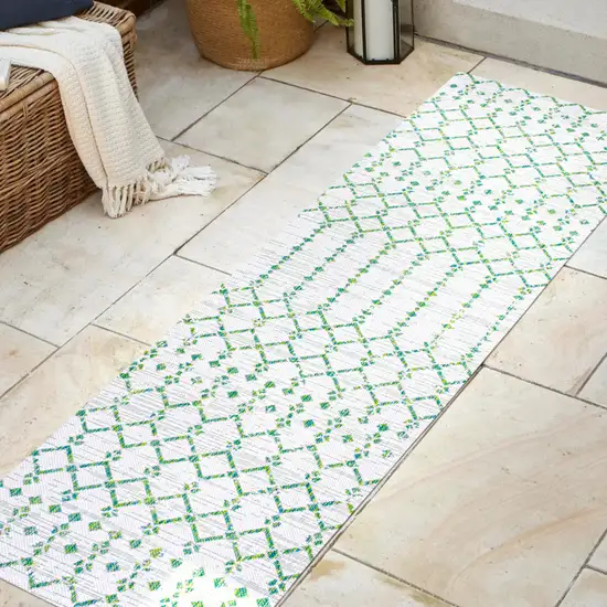8' Green And Ivory Trellis Indoor Outdoor Runner Rug Photo 5