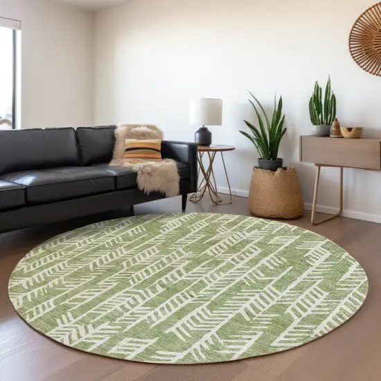 8' Green And Ivory Tribal Washable Round Rug With UV Protection Photo 5