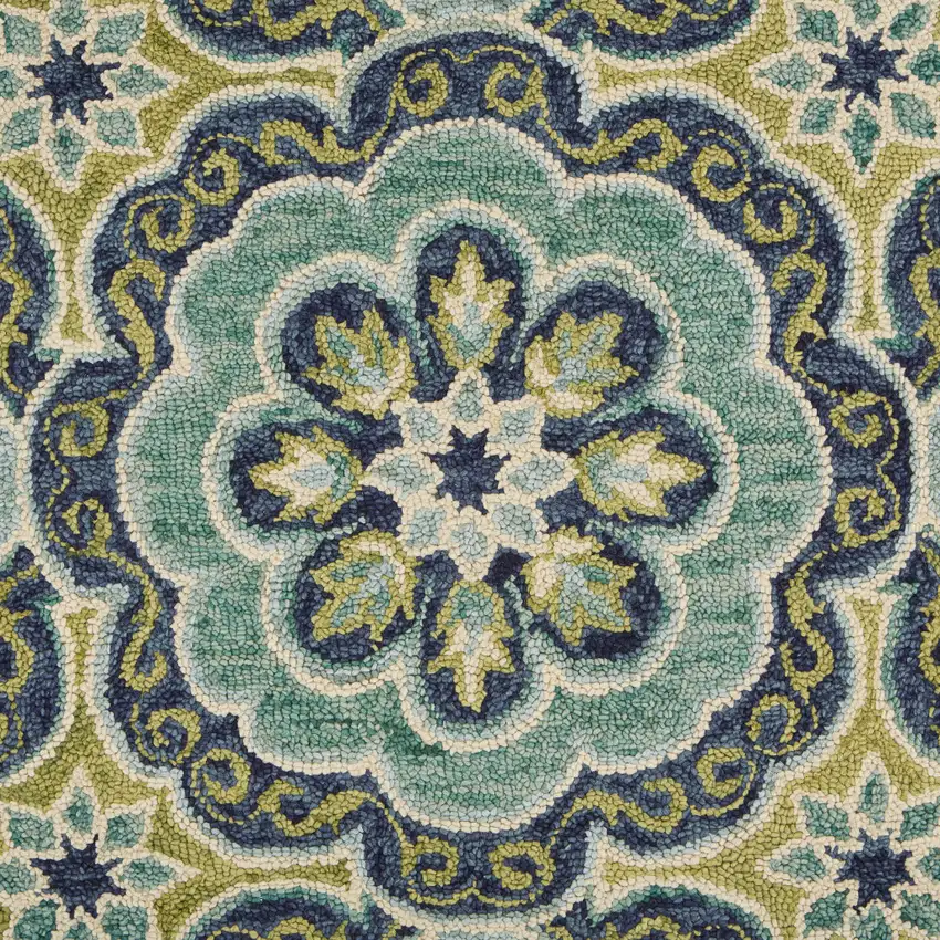 8' Green And Ivory Wool Medallion Hand Tufted Round Rug Photo 8